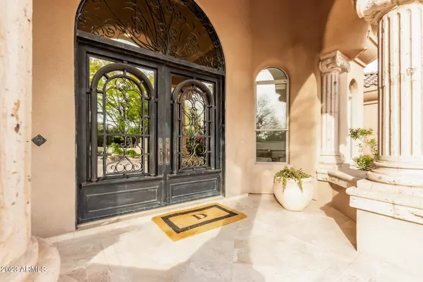 Paradise Valley, AZ 85253,7100 E BERNEIL Drive