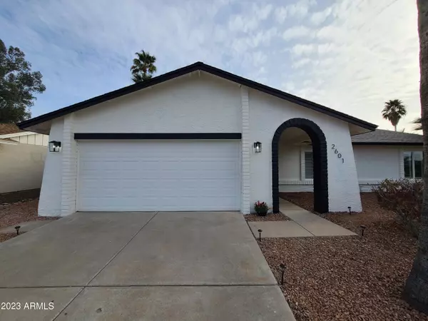 2601 E VISTA Drive, Phoenix, AZ 85032