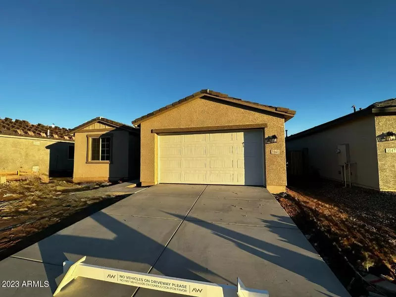 3161 E PINEAPPLE Road, San Tan Valley, AZ 85143