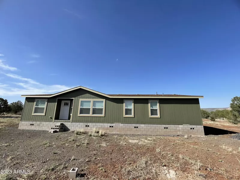 1833 Cumberland Road, Ash Fork, AZ 86320