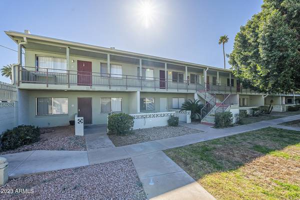 Phoenix, AZ 85015,1702 W TUCKEY Lane #218