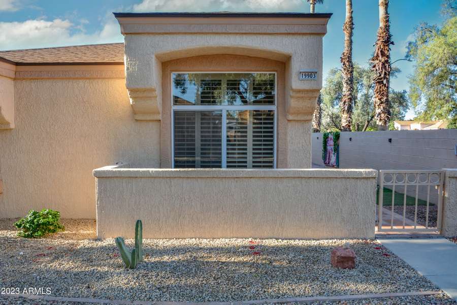 19903 N GREENVIEW Drive, Sun City West, AZ 85375