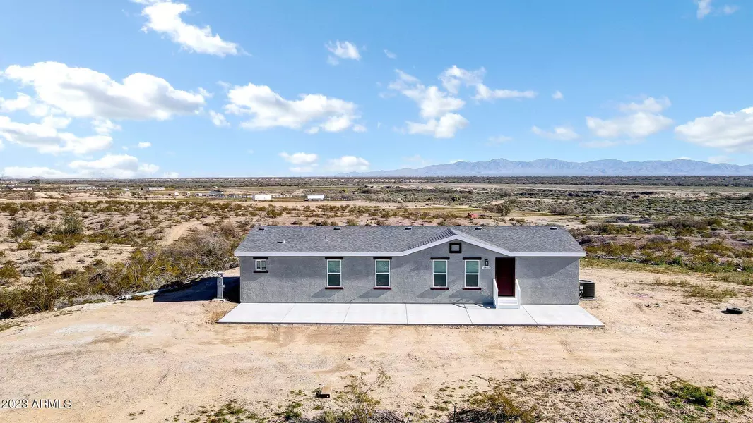 3807 S 331st Avenue, Tonopah, AZ 85354