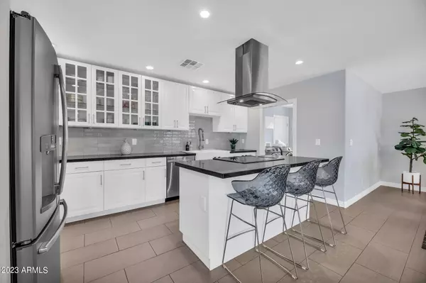 10214 N 28TH Street Phoenix, AZ 85028