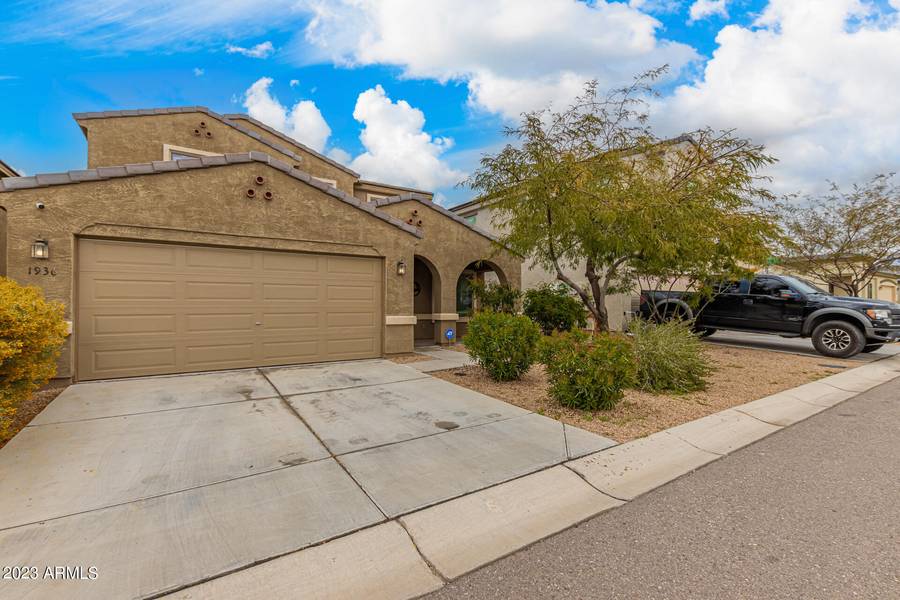 1936 W ROAD AGENT Street, Apache Junction, AZ 85120