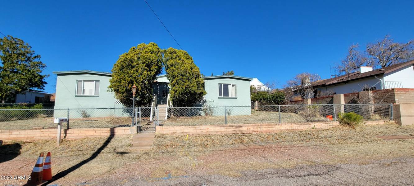 609 OLIVER Circle, Bisbee, AZ 85603