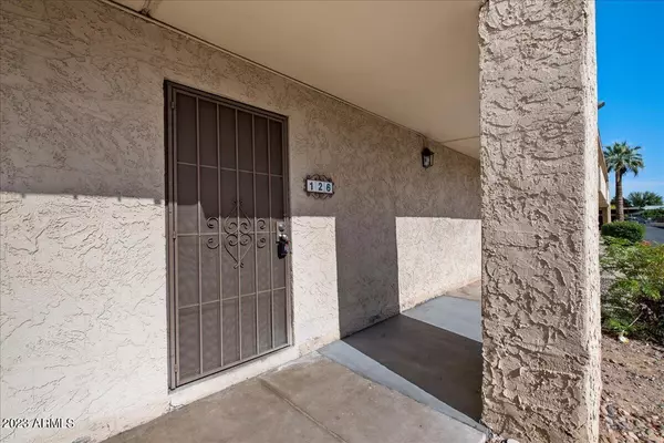 Scottsdale, AZ 85251,3313 N 68TH Street #126