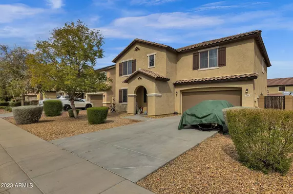 San Tan Valley, AZ 85143,706 W DESERT GLEN Drive