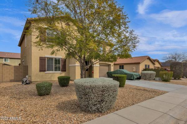 San Tan Valley, AZ 85143,706 W DESERT GLEN Drive