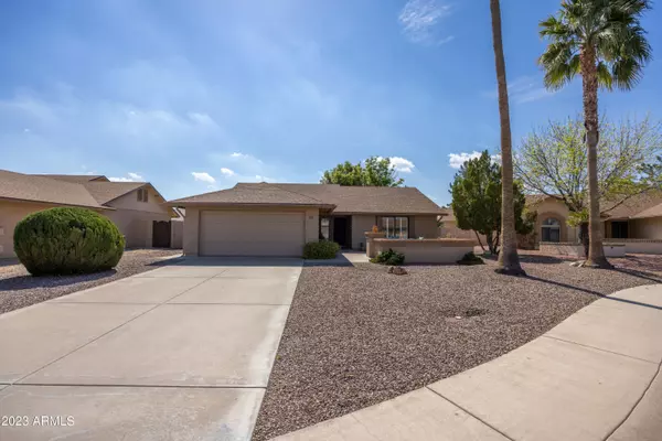 9845 W Oraibi Drive, Peoria, AZ 85382