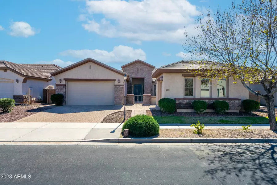 2105 E CRESCENT Place, Chandler, AZ 85249