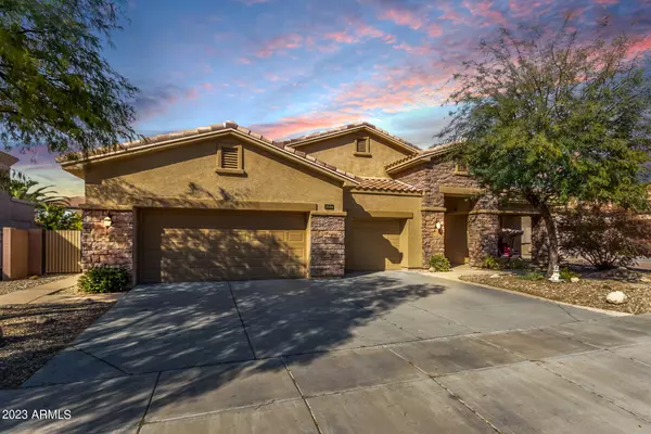 2334 W QUAIL TRACK Drive, Phoenix, AZ 85085