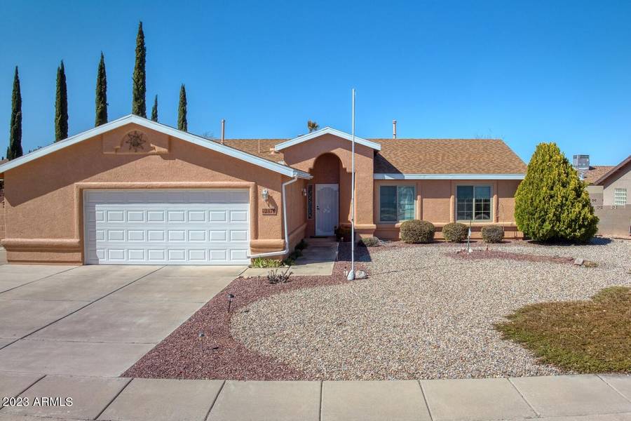 2879 MOUNTAIN RIDGE Drive, Sierra Vista, AZ 85650