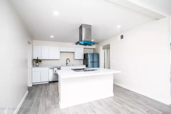 Phoenix, AZ 85008,2325 N 30TH Street