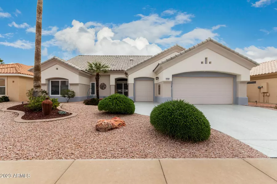 15193 W GUNSIGHT Drive, Sun City West, AZ 85375