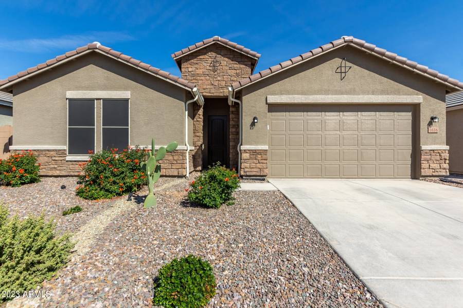 1616 W GORDON Street, San Tan Valley, AZ 85144