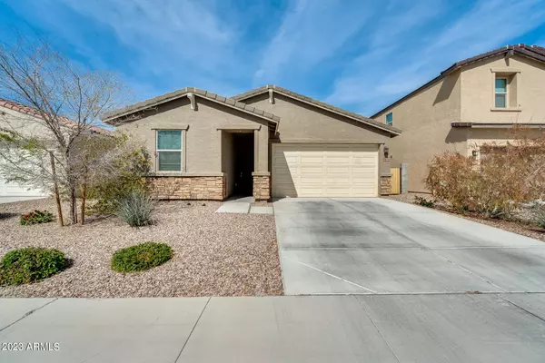 4158 W CROSSFLOWER Avenue, San Tan Valley, AZ 85144