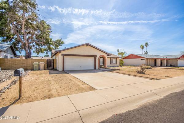 Glendale, AZ 85302,5233 W LAS PALMARITAS Drive