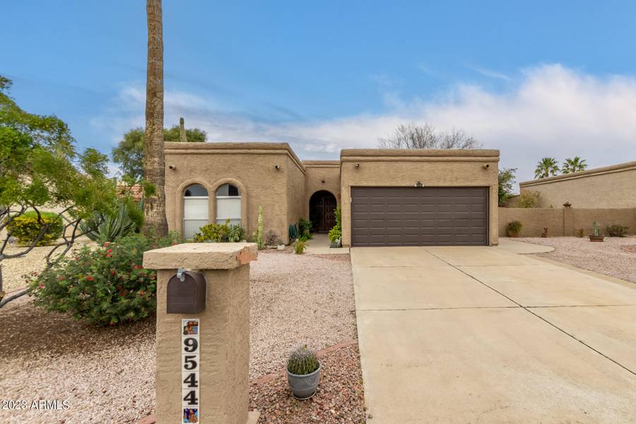 9544 E Palomino Place, Sun Lakes, AZ 85248