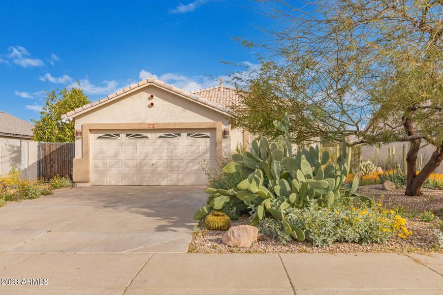 2948 E HARWELL Road, Gilbert, AZ 85234