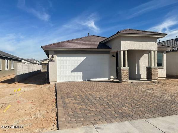 Tolleson, AZ 85353,8424 W Encinas Lane