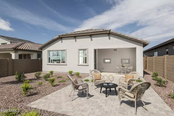 3525 E Dakota Drive, San Tan Valley, AZ 85143