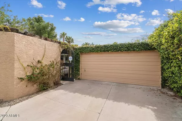 Scottsdale, AZ 85258,7225 E HARMONT Drive