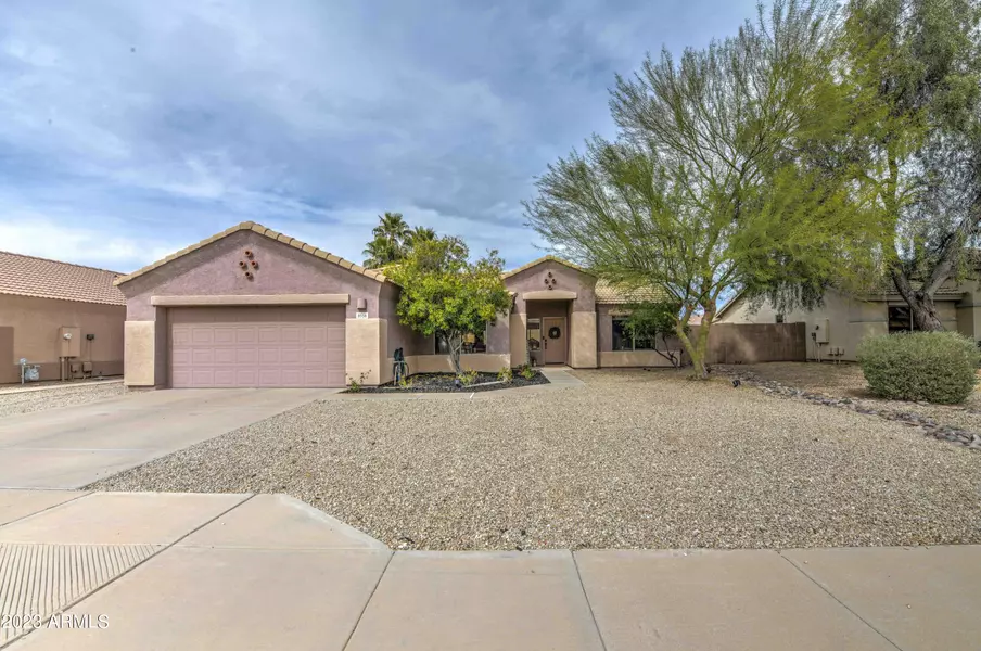 8558 E ONZA Avenue, Mesa, AZ 85212