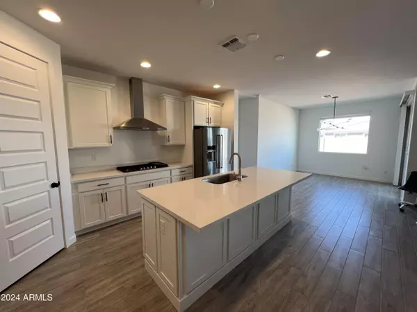Mesa, AZ 85212,9844 E SATELLITE Drive