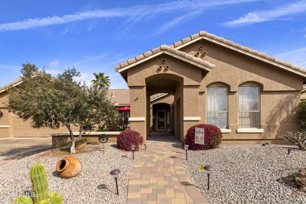 9810 E EMERALD Drive, Sun Lakes, AZ 85248