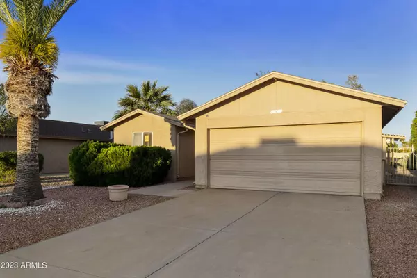 Sun Lakes, AZ 85248,25432 S PINEWOOD Drive