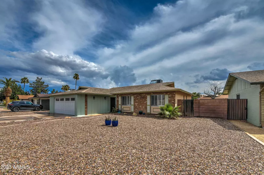 1233 W DUBLIN Street, Chandler, AZ 85224