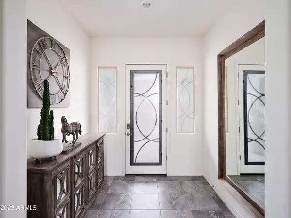 9700 W DONALD Drive, Peoria, AZ 85383