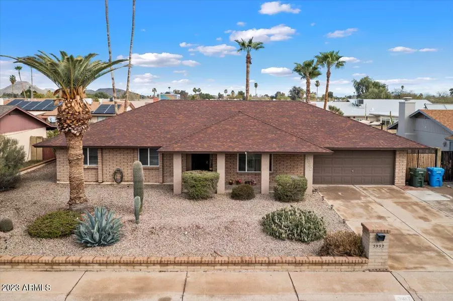 3932 W CAMPO BELLO Drive, Glendale, AZ 85308