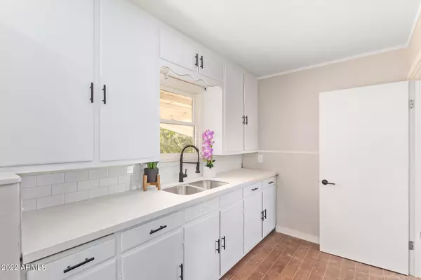 Wickenburg, AZ 85390,164 N MADISON Street