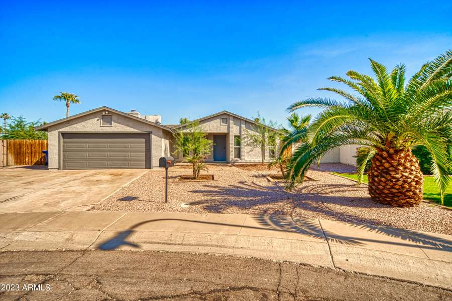 2005 N Los Arboles Court, Chandler, AZ 85224