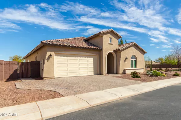 San Tan Valley, AZ 85140,1332 W ALPINE TREE Avenue