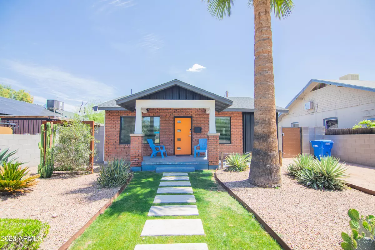 Phoenix, AZ 85012,3819 N 4TH Street