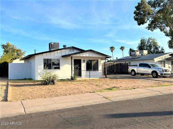 Phoenix, AZ 85053,3227 W GREENWAY Road W