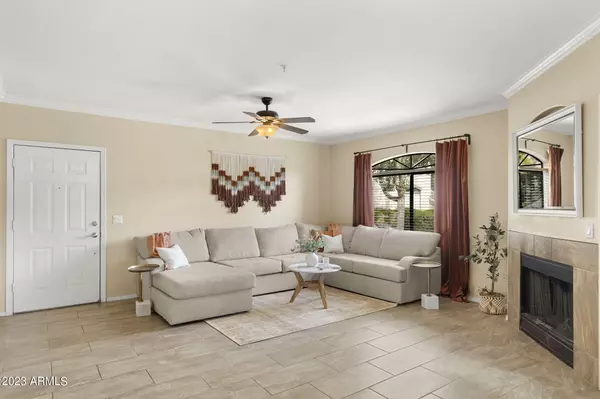 15095 N Thompson Peak Parkway #1042, Scottsdale, AZ 85260