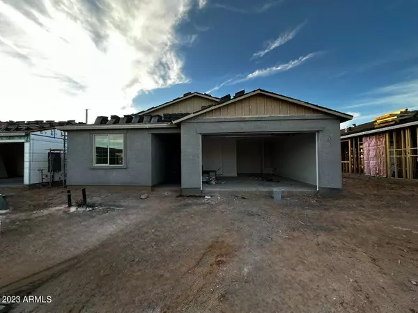 3242 E REBEL Lane, San Tan Valley, AZ 85143