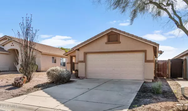 Gold Canyon, AZ 85118,5065 S LOUIE LAMOUR  DR --