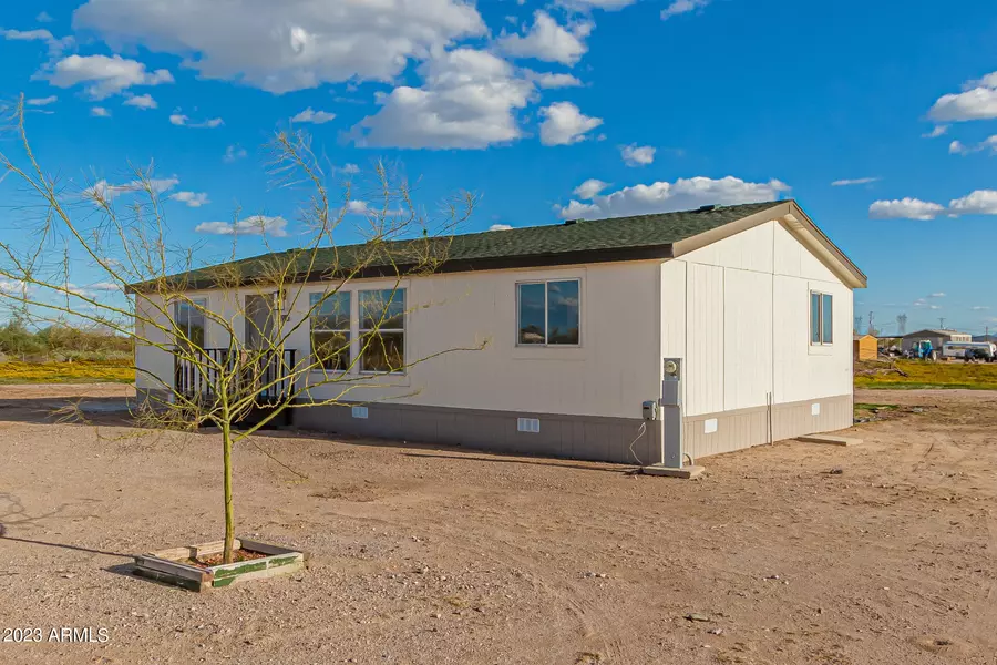 3915 S 350TH Avenue, Tonopah, AZ 85354