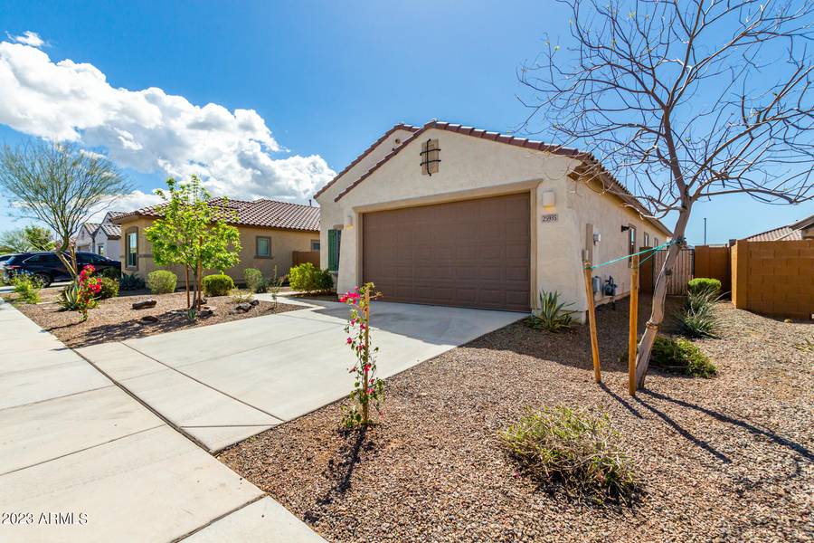 25935 W VISTA NORTH Drive, Buckeye, AZ 85396