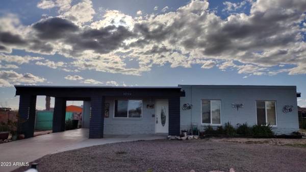 10904 N FALDALE Road, Casa Grande, AZ 85122