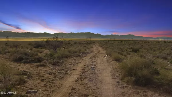 Kingman, AZ 86401,9100 W Kiowa Drive #' - '