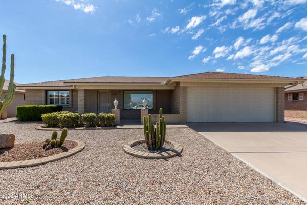 8329 E MONTEREY Avenue, Mesa, AZ 85209