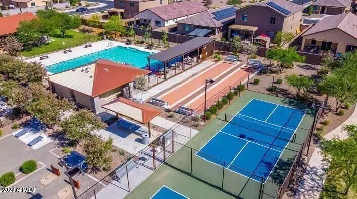 17338 W DALEY Lane, Surprise, AZ 85387