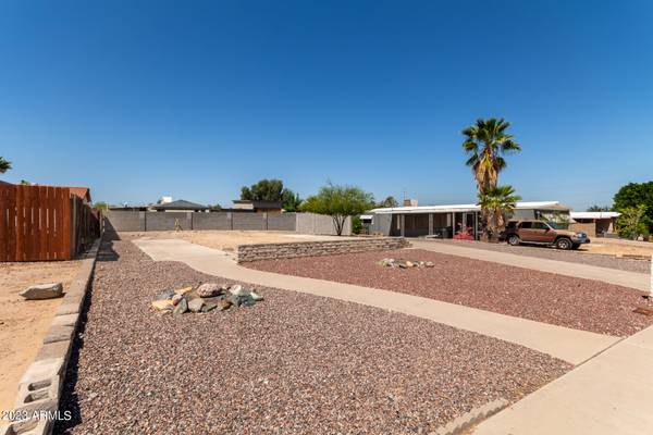 Phoenix, AZ 85042,7402 S 42ND Street #240