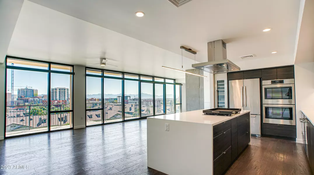 200 W PORTLAND Street #917, Phoenix, AZ 85003